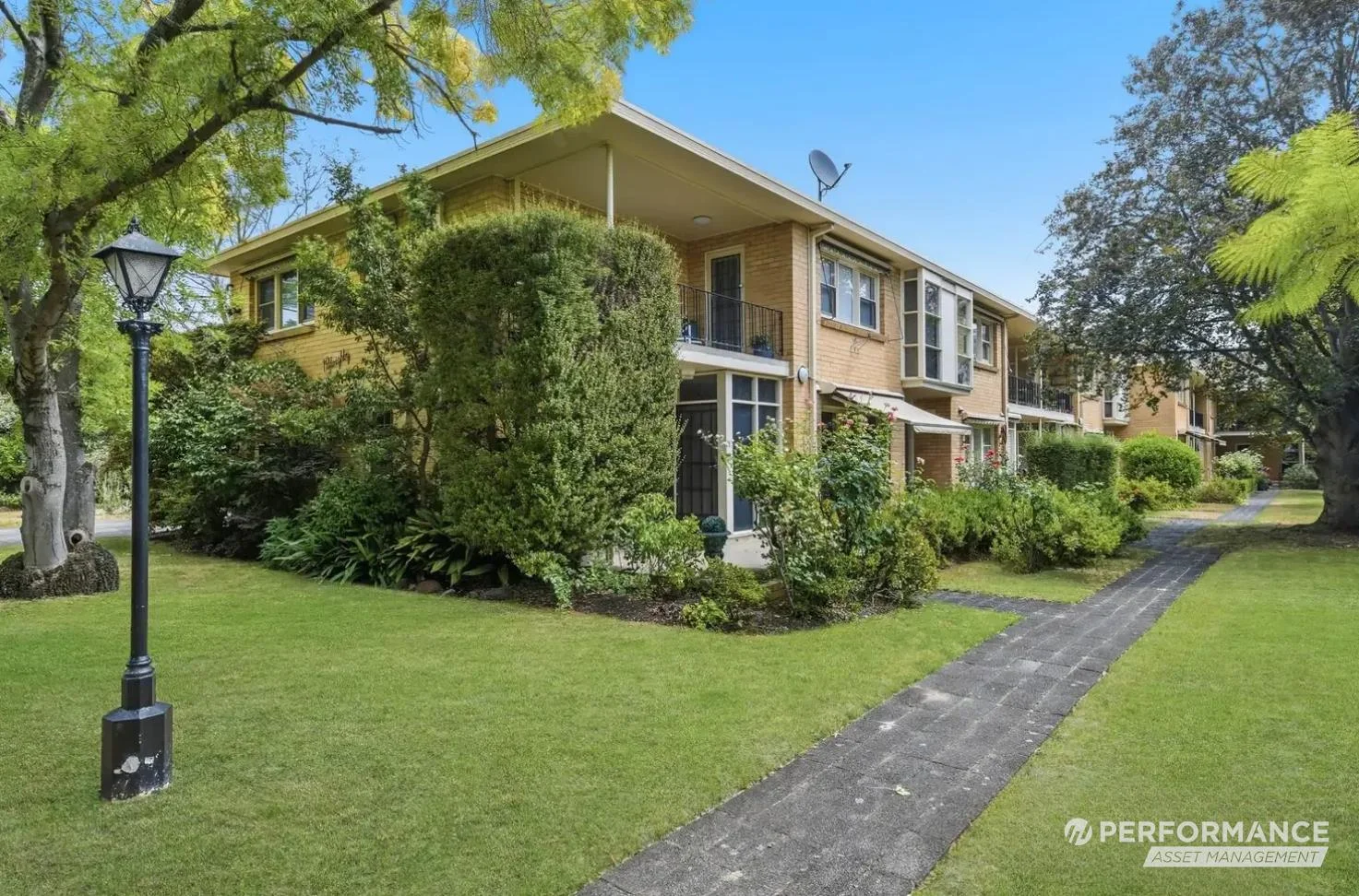 12/3 Boston Road, Balwyn VIC 3103