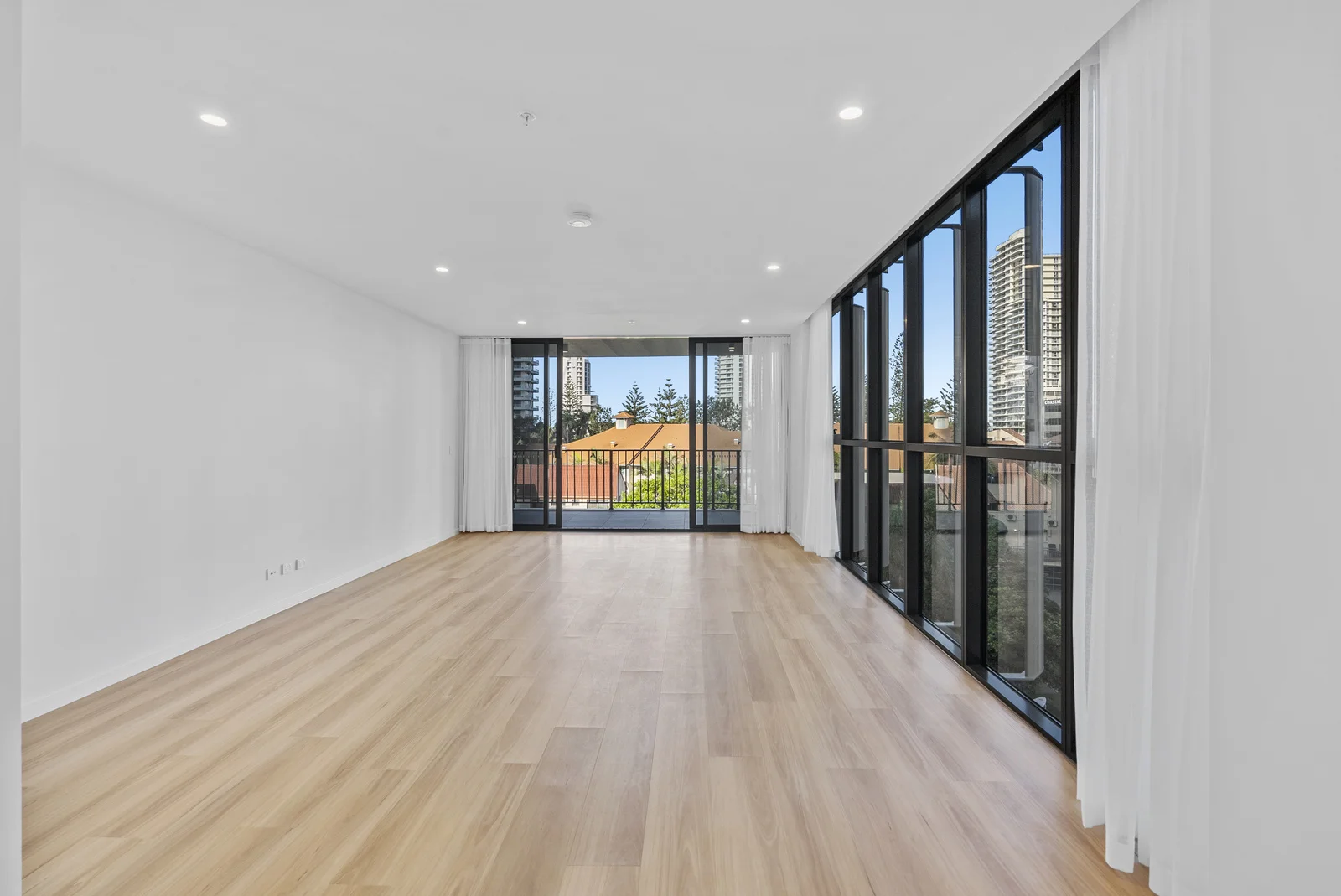 Additional image 2 of 7/8 Jubilee Avenue, Broadbeach QLD 4218