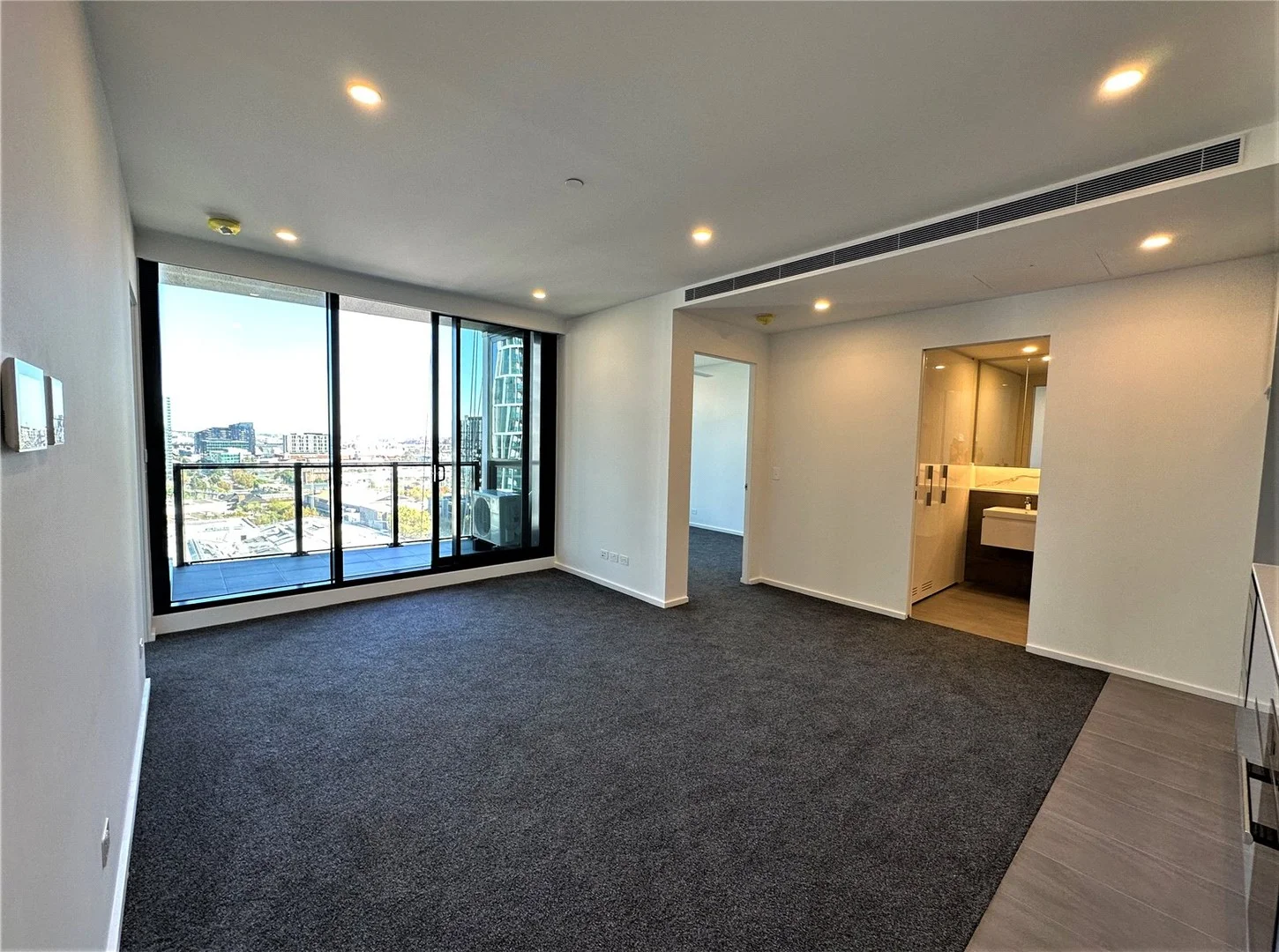 Additional image 2 of 1004/408 Spencer Street, West Melbourne VIC 3003