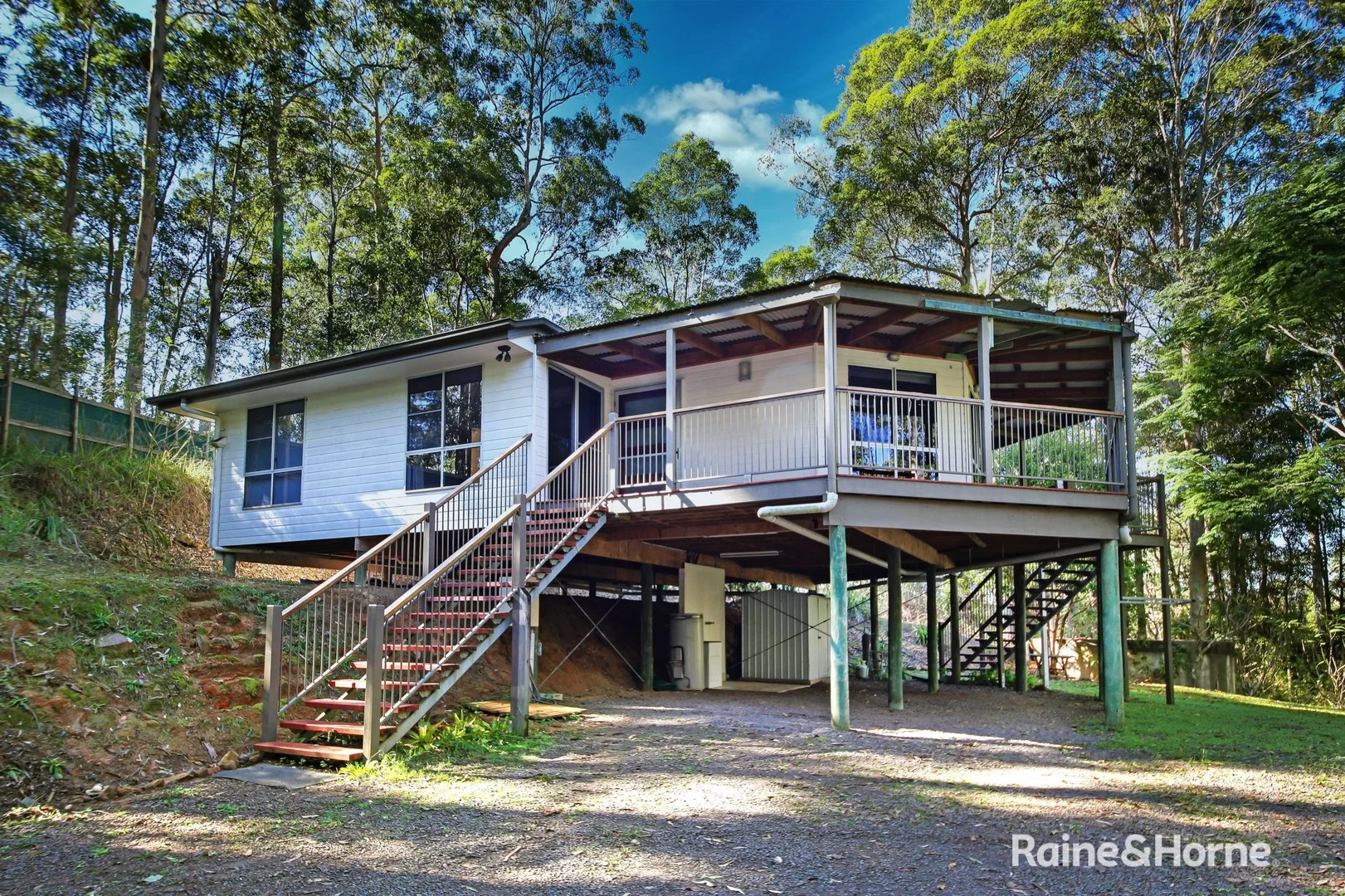 82 Kamala Drive, Lake Macdonald QLD 4563