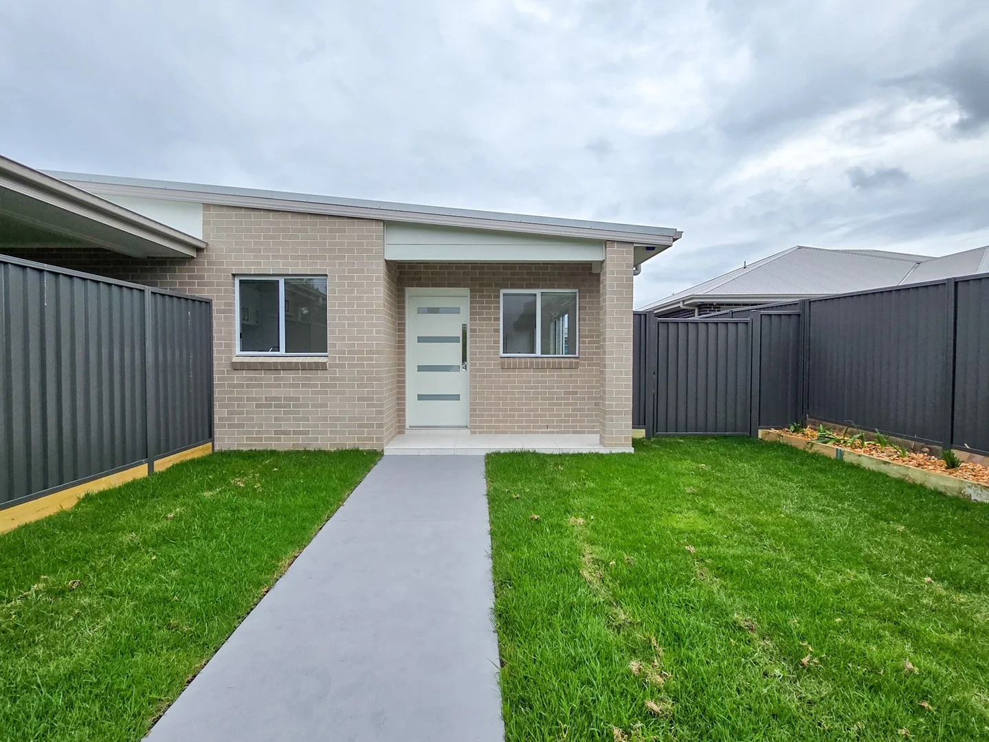 64 Derbyshire Road, Spring Farm NSW 2570