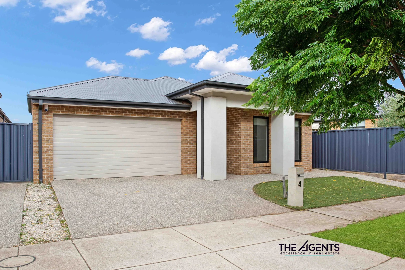 4 Lovicks Road, Weir Views VIC 3338 photo 2