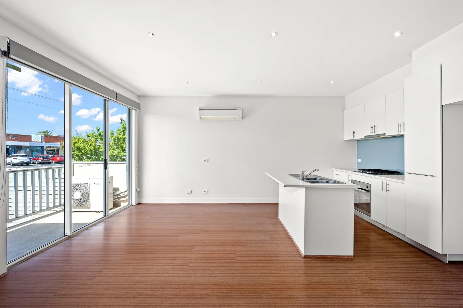 Additional image 3 of 1/1422 Centre Road, Clayton South VIC 3169