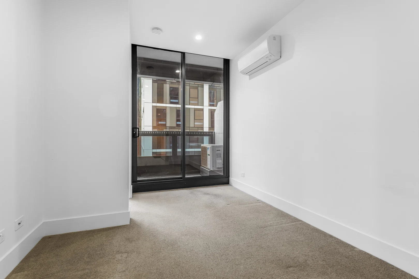 Additional image 2 of 1809/500 Elizabeth Street, Melbourne VIC 3000