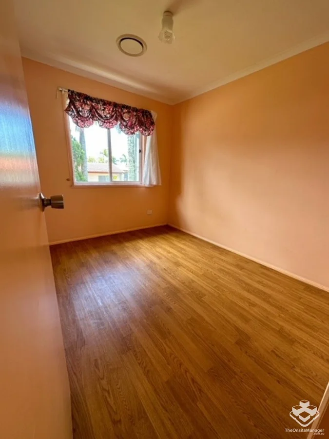 6 Mountain Ash Crescent, Stapylton QLD 4207 photo 4