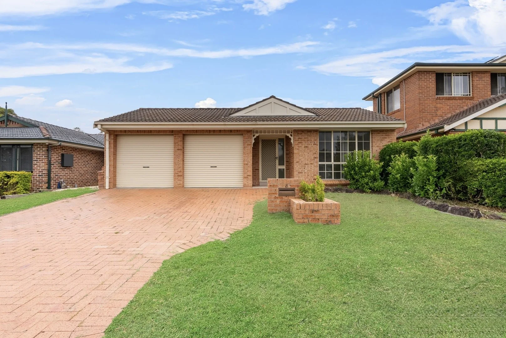 8 kew gardens court, Wattle Grove NSW 2173