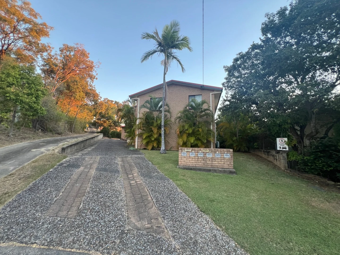 3/6 Burns Street, Frenchville QLD 4701