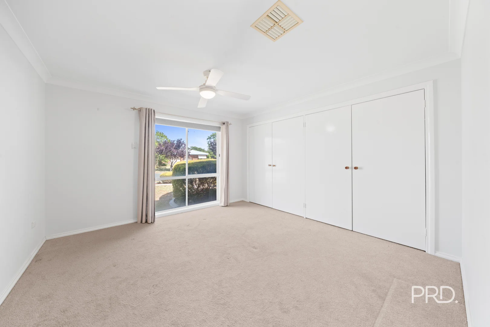 Additional image 3 of 2 Kobi Pl, Glenfield Park NSW 2650