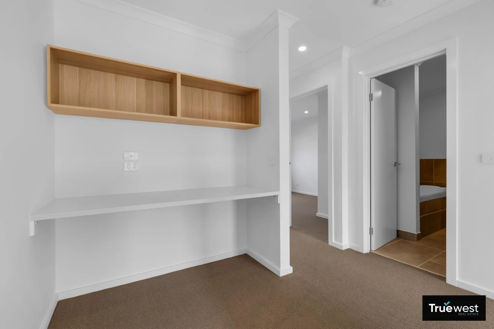 Additional image 5 of 11 Aviana Walk, Wyndham Vale VIC 3024