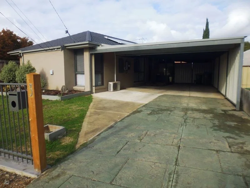 3 Quamby Court, Werribee VIC 3030