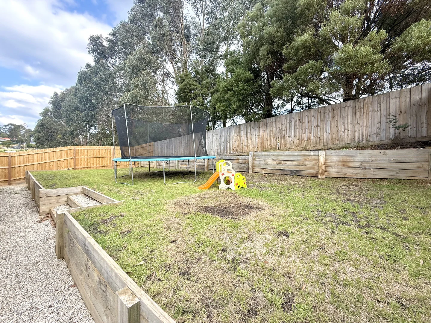 Additional image 16 of 14 Chaucer Way, Drouin VIC 3818