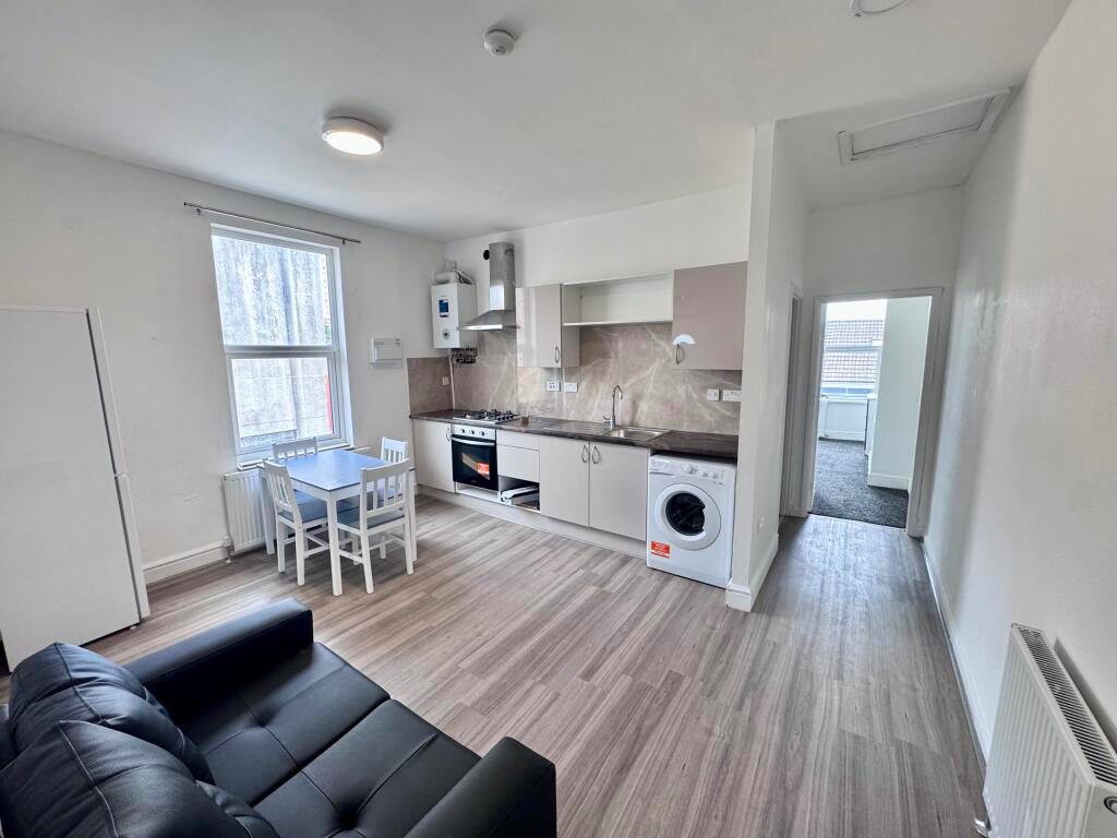 Additional image 30 of 2 Bed Flat, Nottingham, NG7, N1 7GU