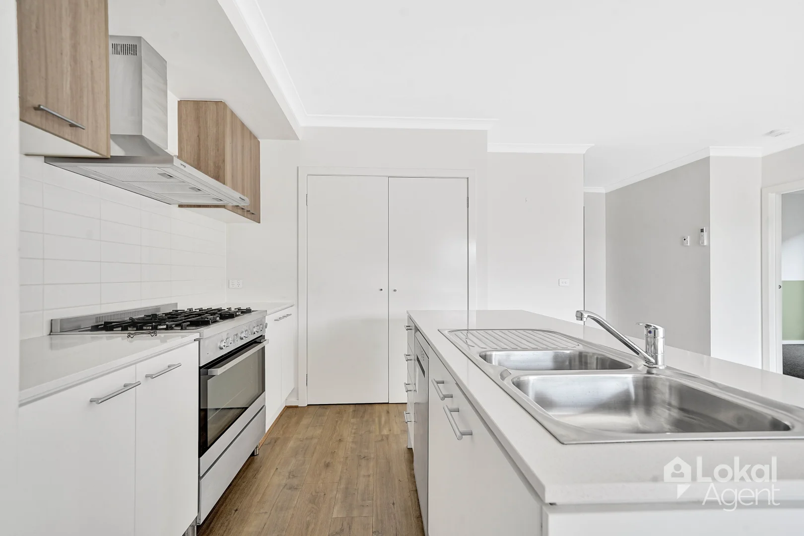 Additional image 3 of 66 Feathertop Crescent, Donnybrook VIC 3064
