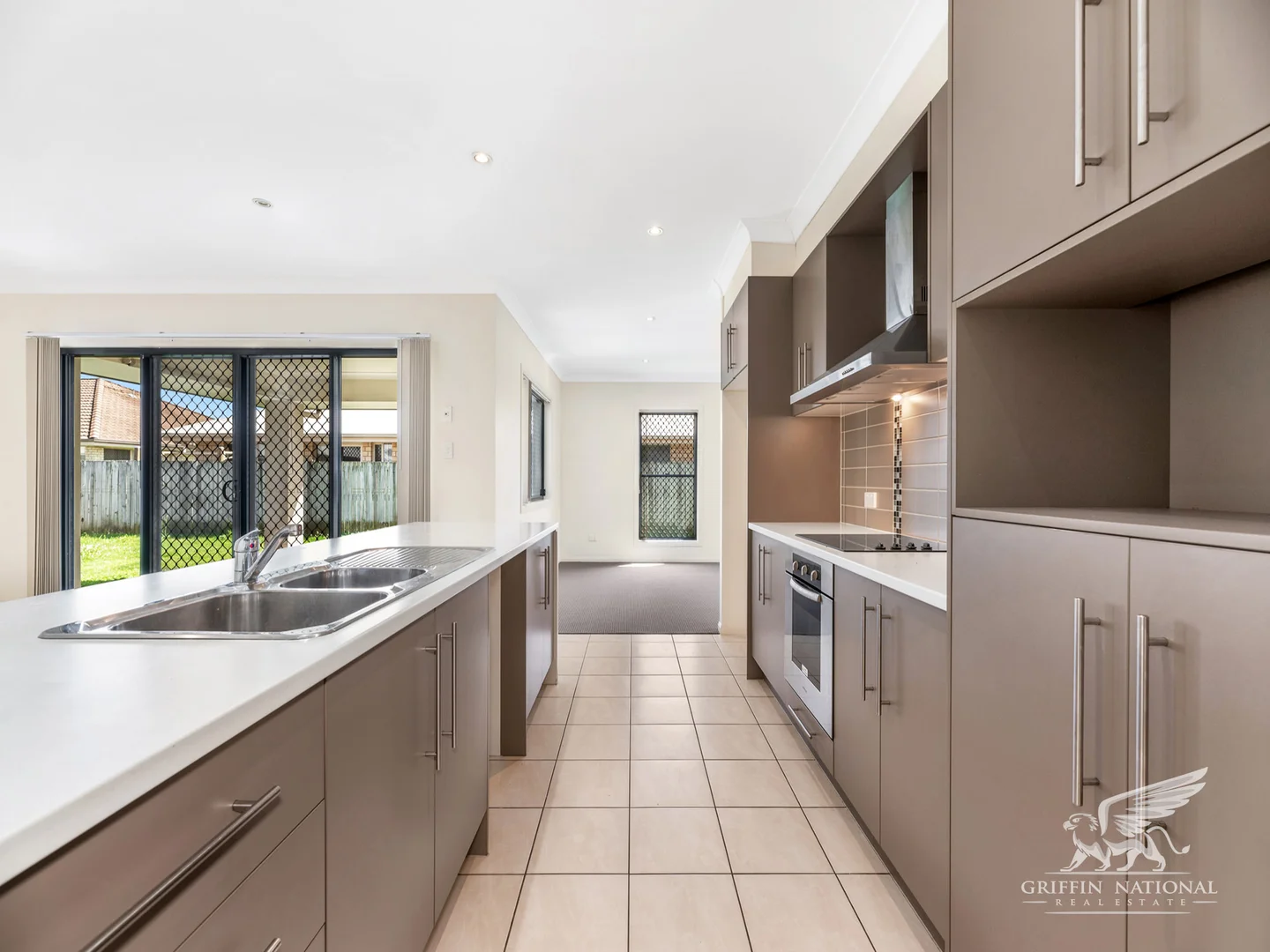 7 Seeney Street, Caboolture QLD 4510 photo 2