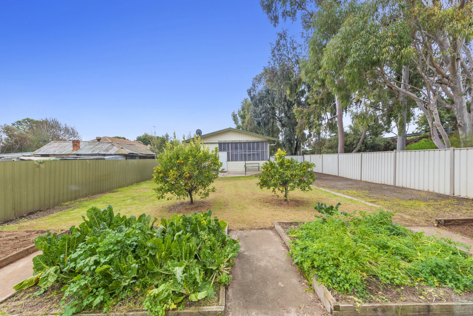 Additional image 11 of 2 Ball Court, Tocumwal NSW 2714