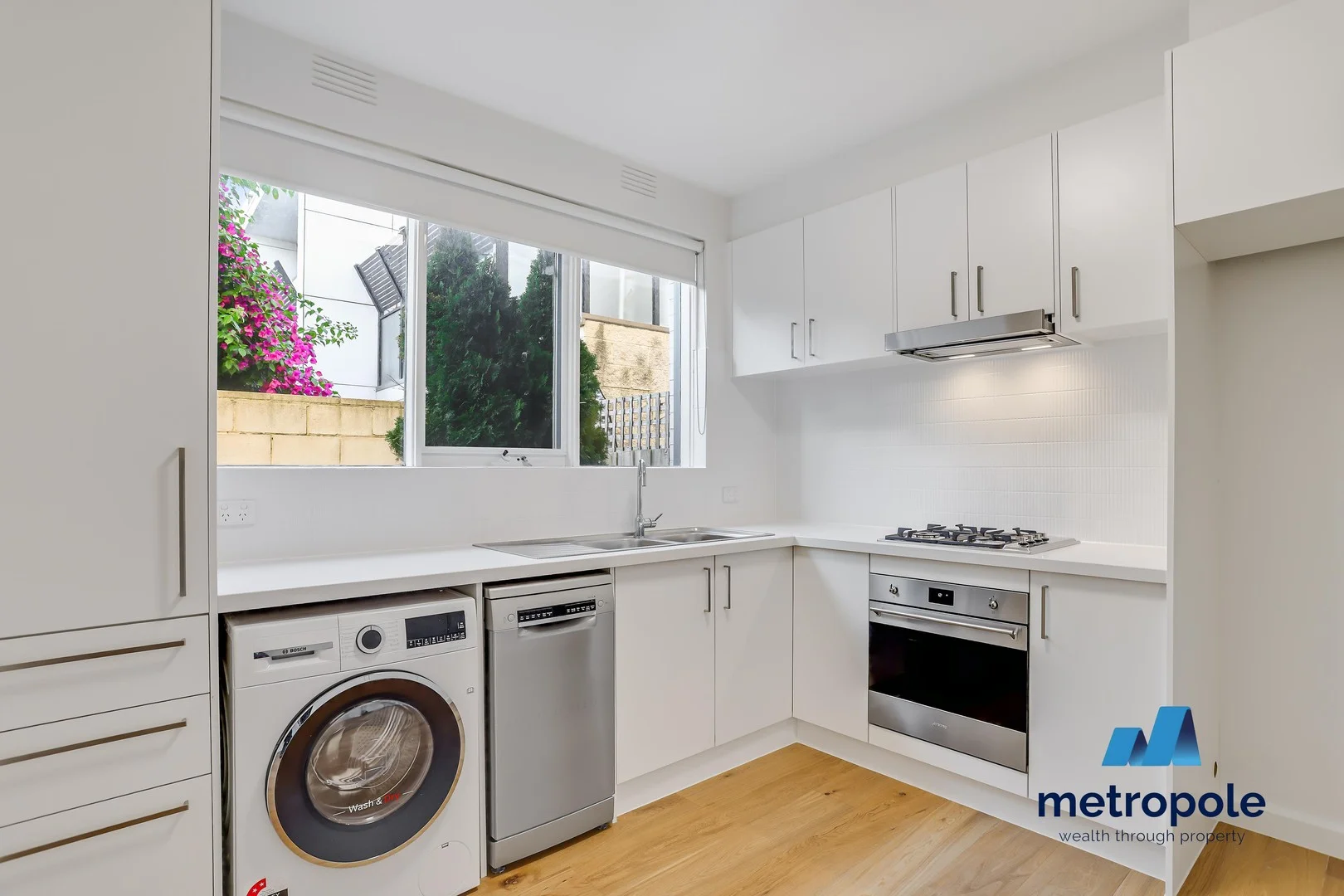 Additional image 3 of 3/2 Irymple Avenue, St Kilda VIC 3182