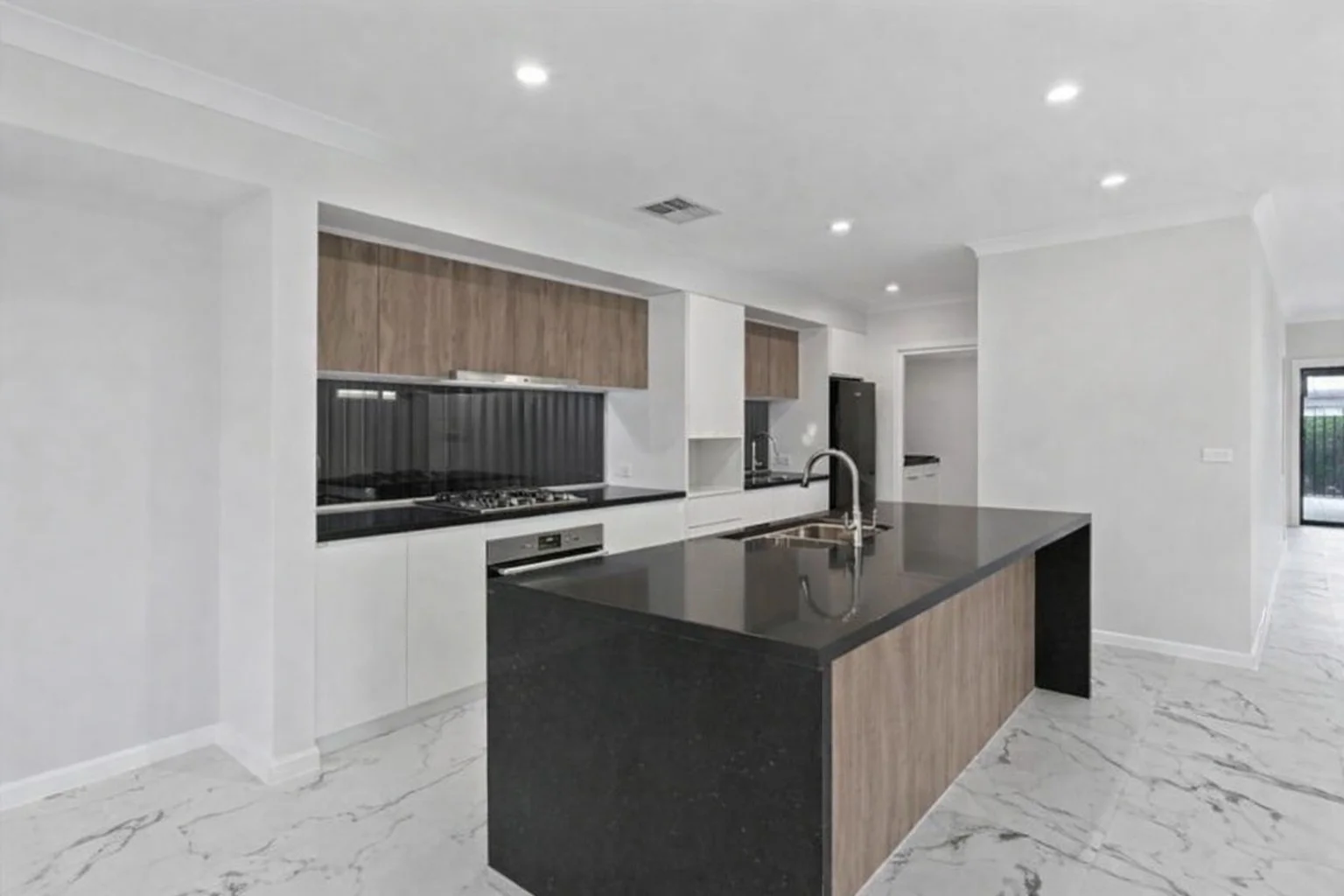Additional image 3 of 10 Manso Crescent, Box Hill NSW 2765