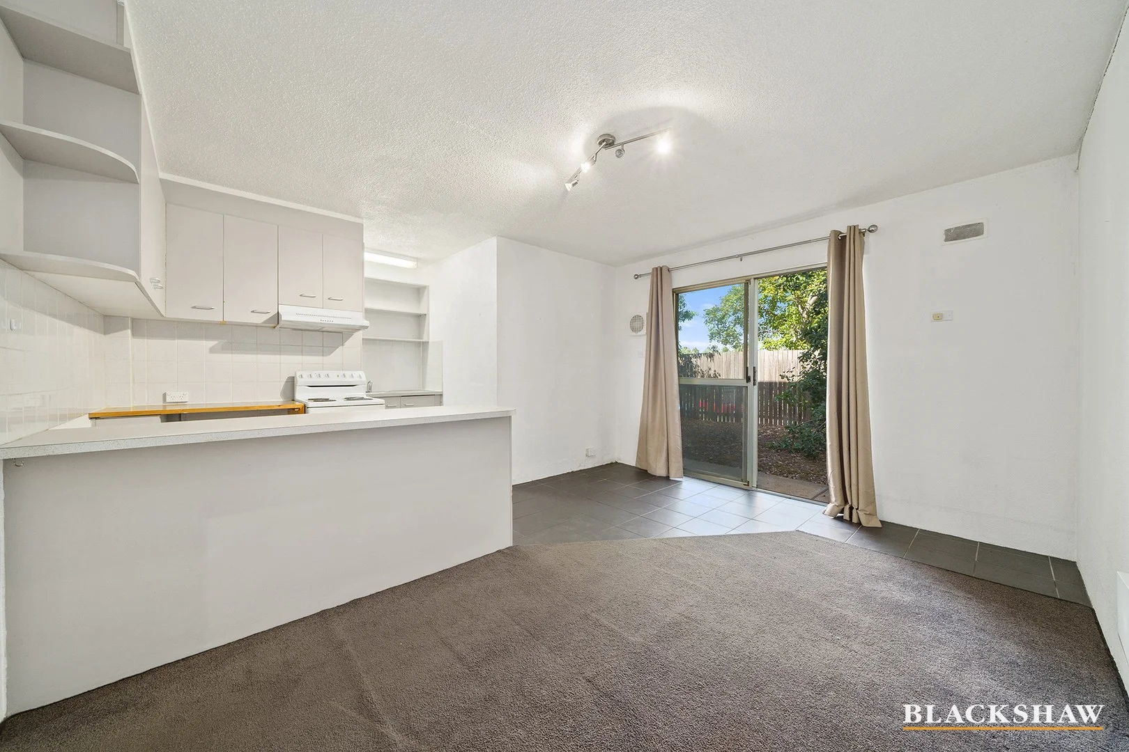 4/10 Waniassa Street, Queanbeyan NSW 2620