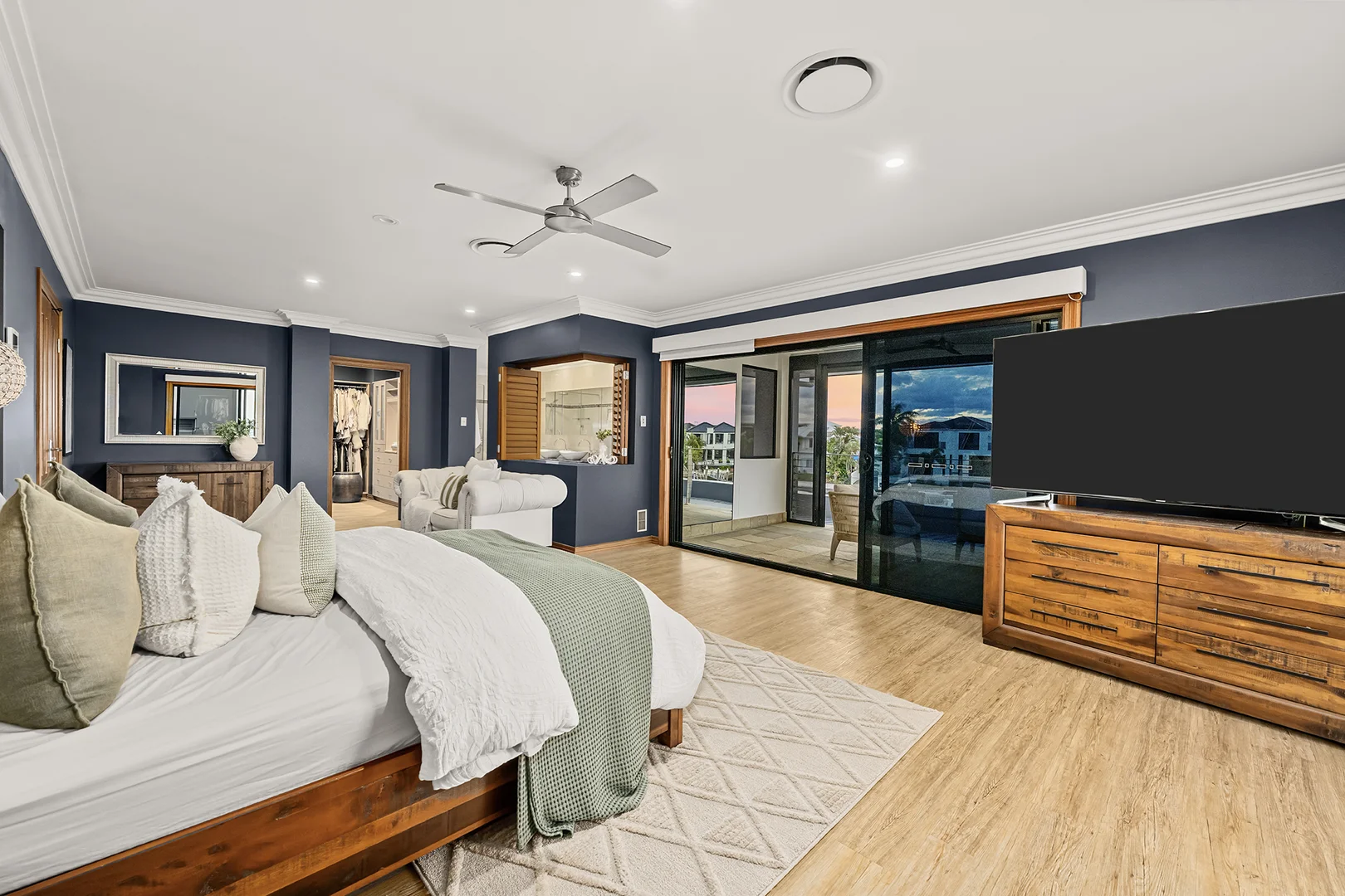 Additional image 13 of 23 King Charles Dr, Sovereign Islands QLD 4216