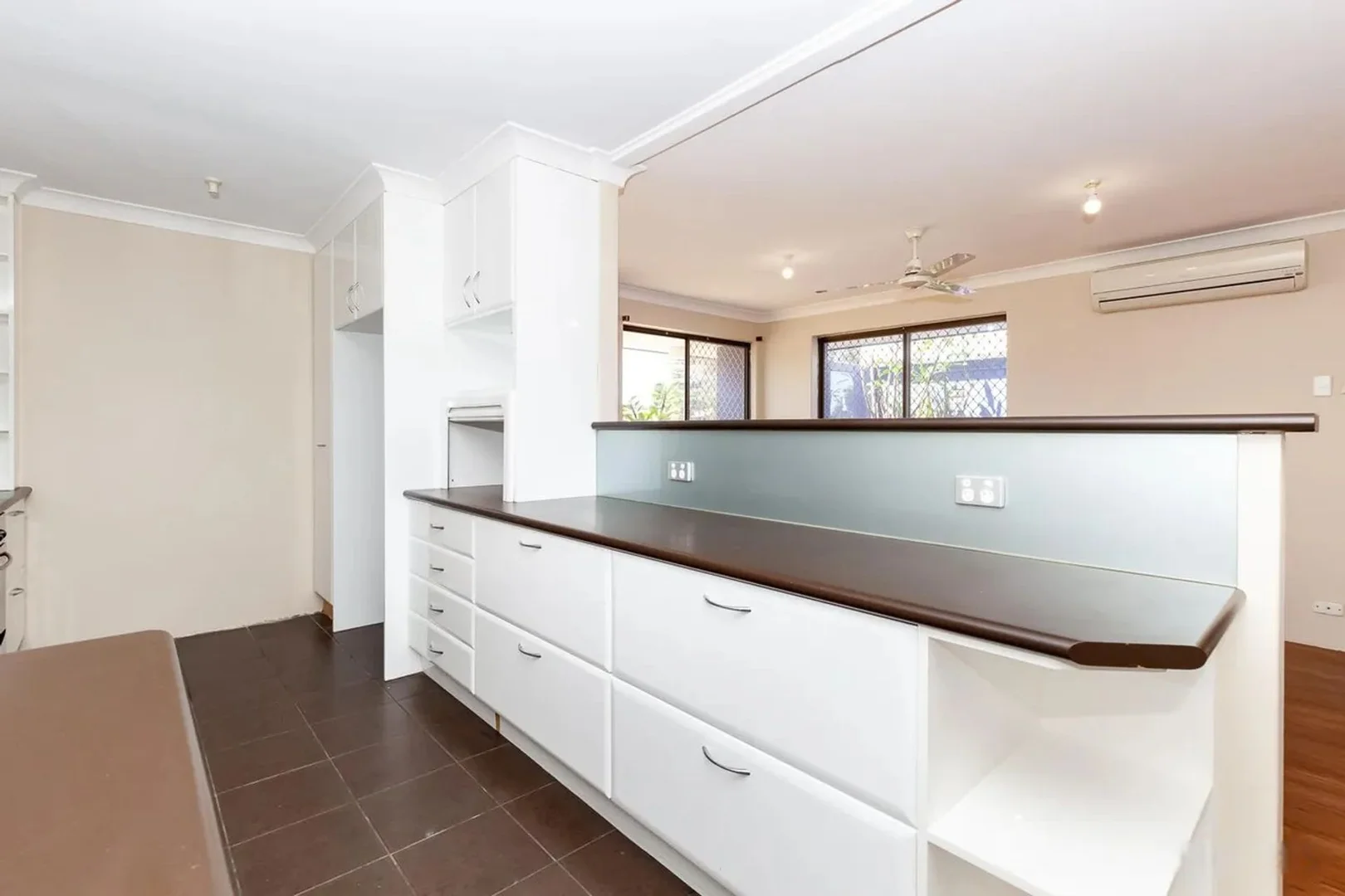 Additional image 13 of 4 Forest Ct, Armadale WA 6112