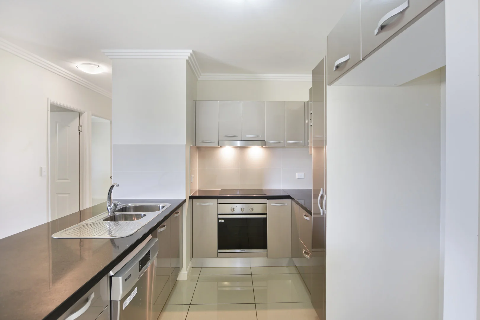 Additional image 4 of Unit/309 Angus Smith Drive, Douglas QLD 4814