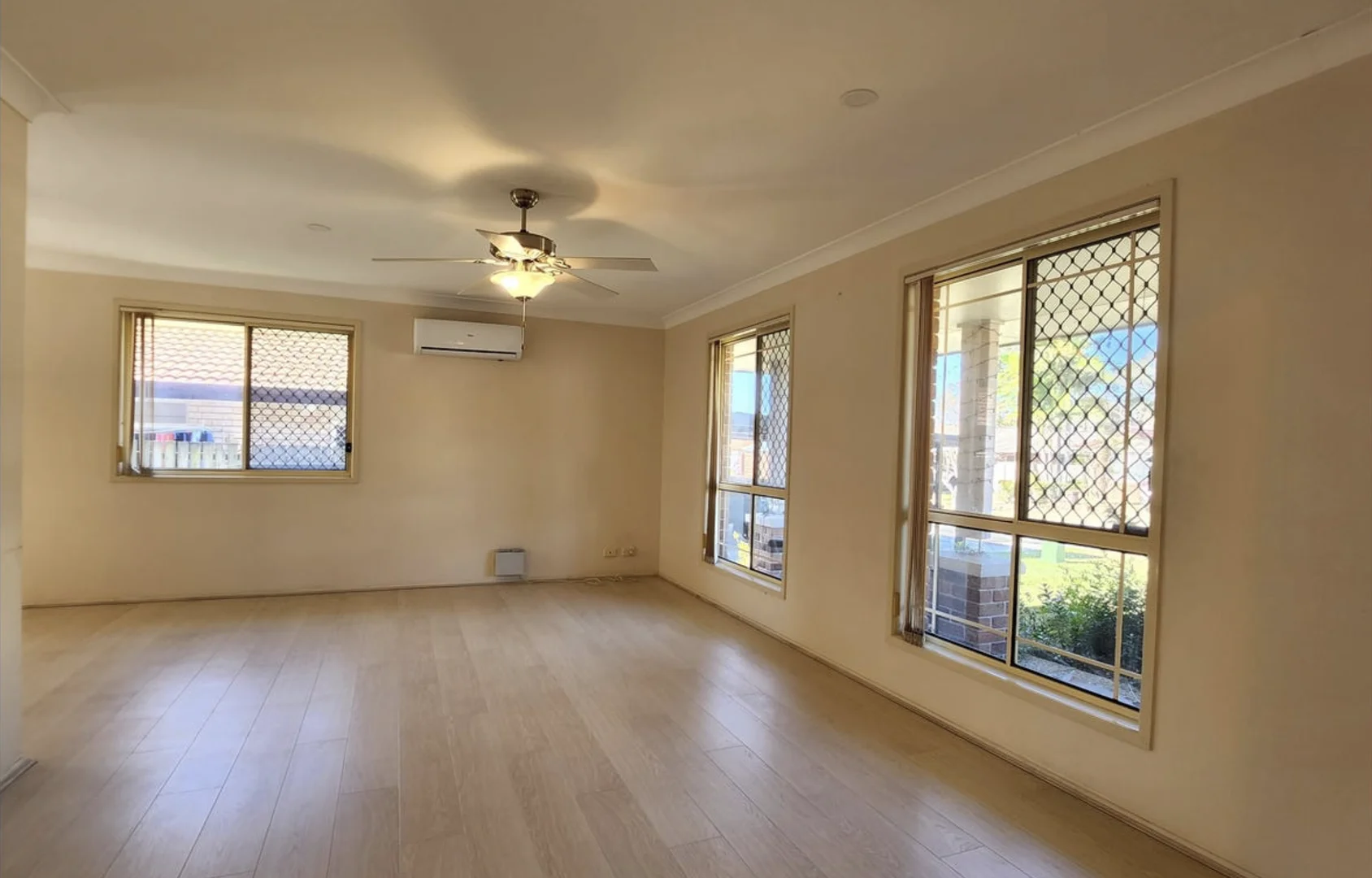 4 Springer Place, Bracken Ridge QLD 4017 photo 2