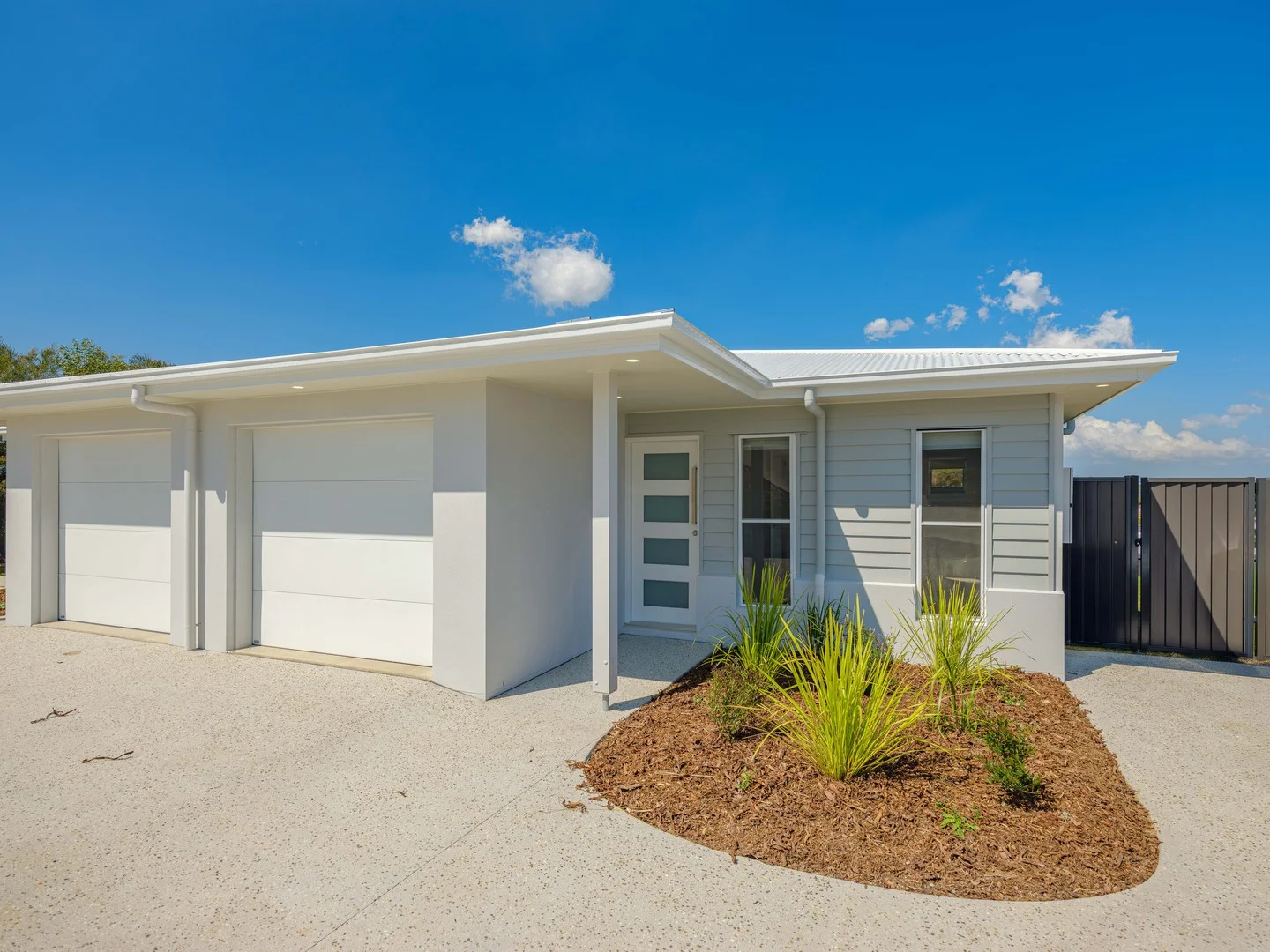 2/58a Serenity Drive, Southside QLD 4570