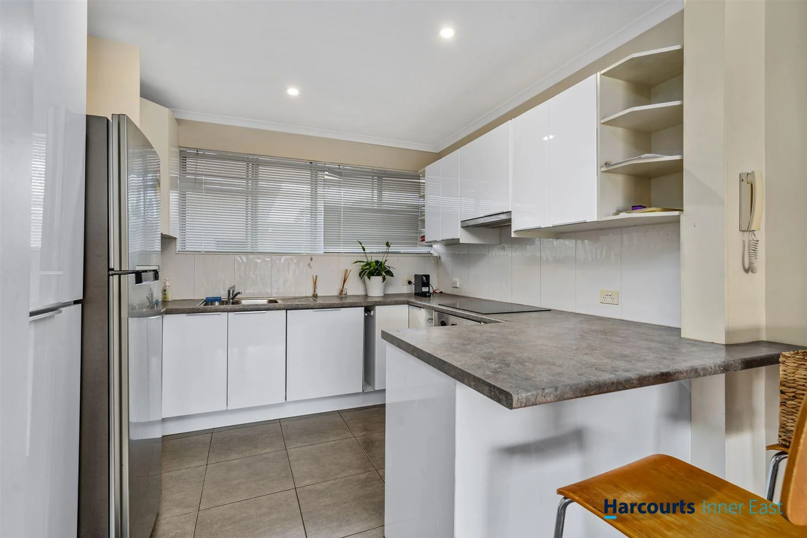 Additional image 2 of 4/68 Pembroke Road, Coorparoo QLD 4151