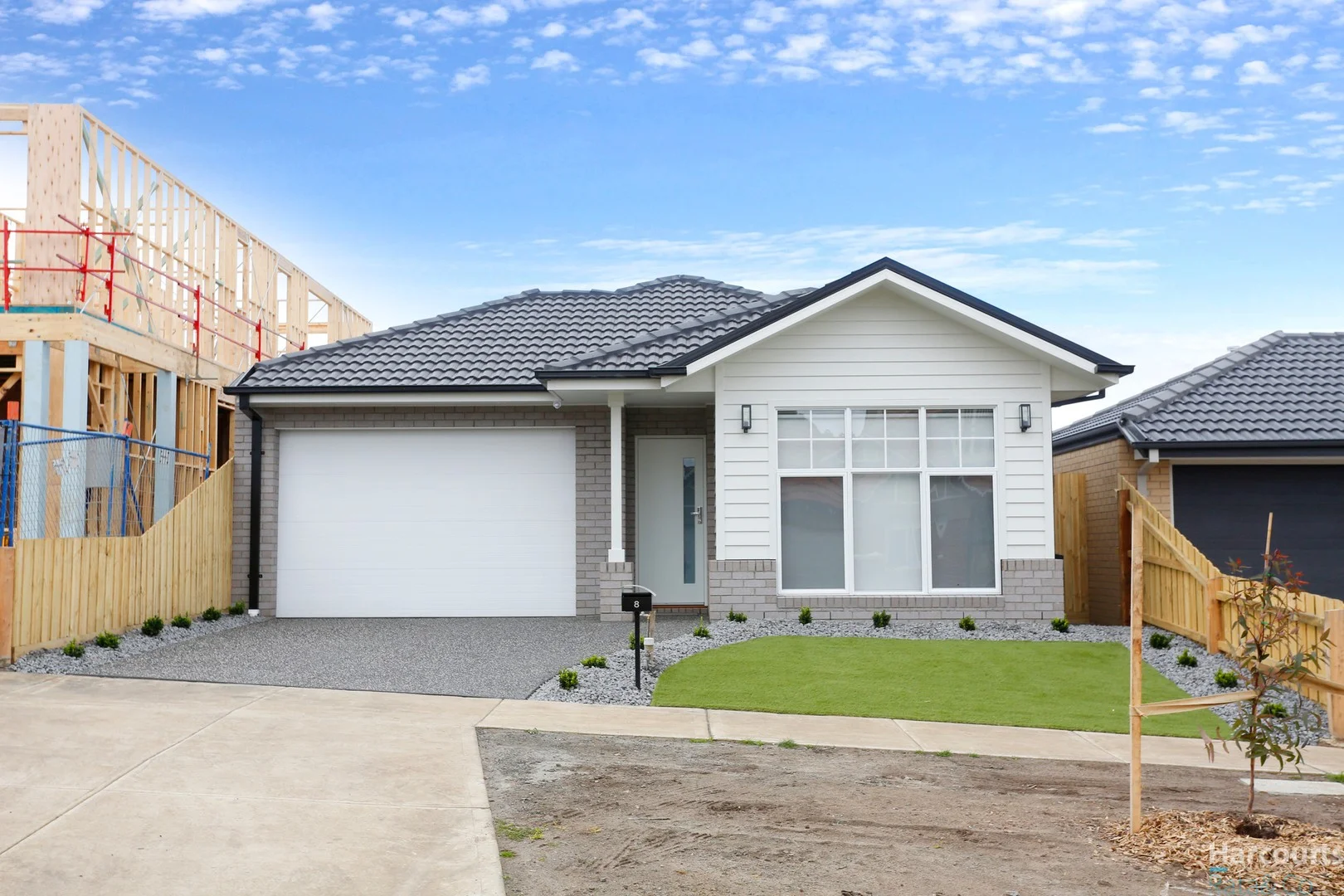 8 Topaz Grove, South Morang VIC 3752