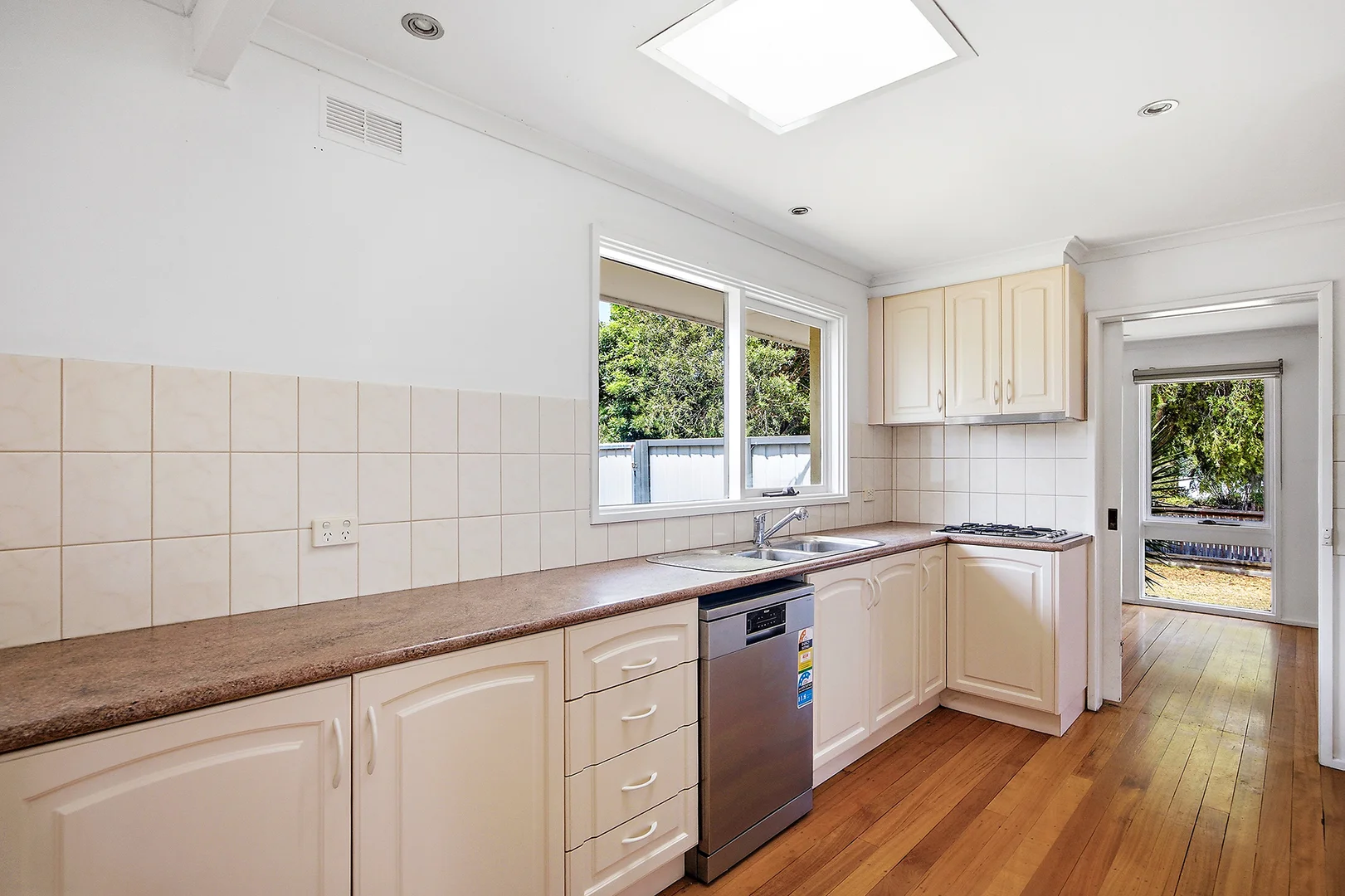 Additional image 2 of 13 Sheeran Crescent, Lara VIC 3212