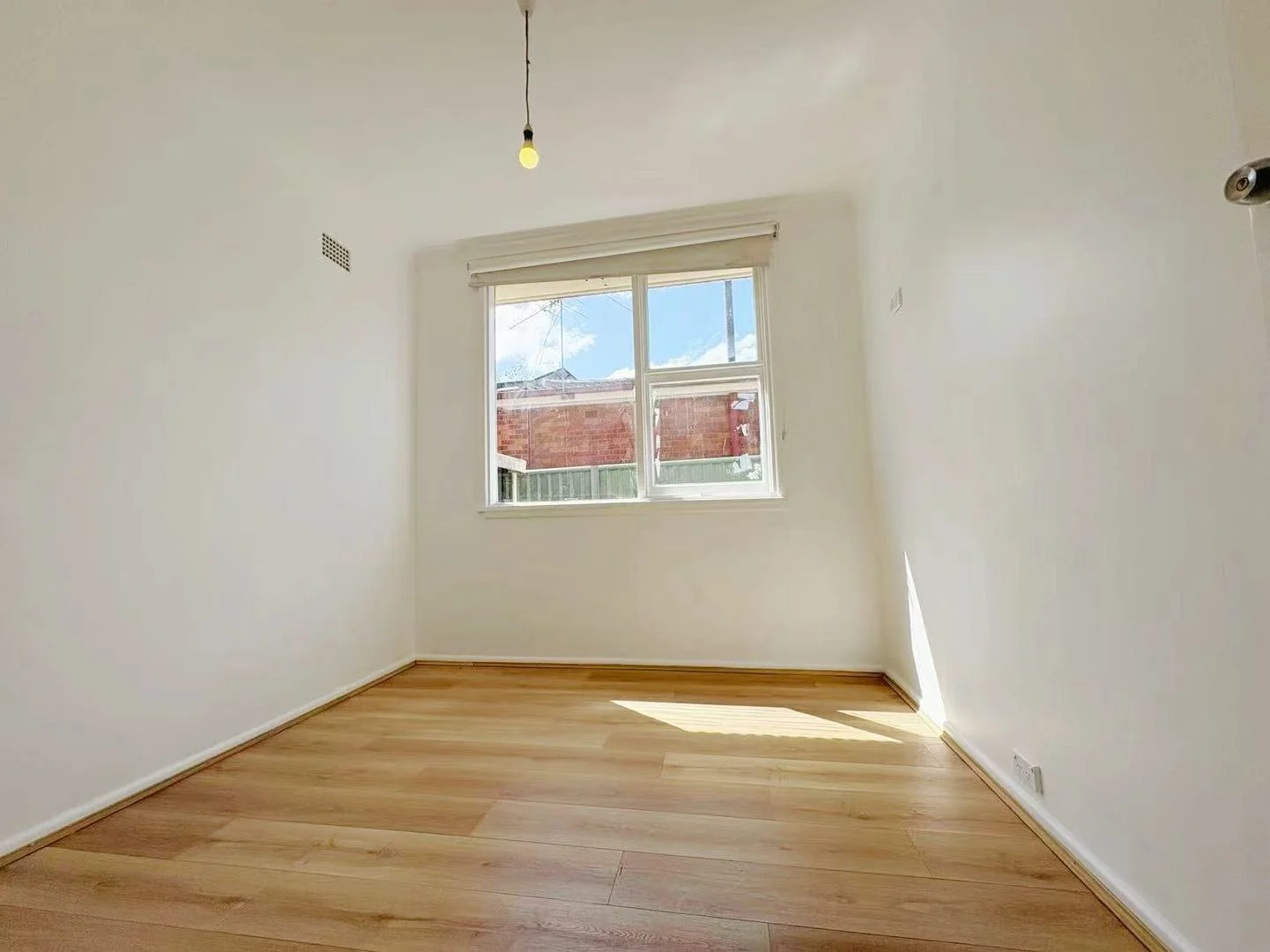 Additional image 4 of 20 English St, Glenfield NSW 2167