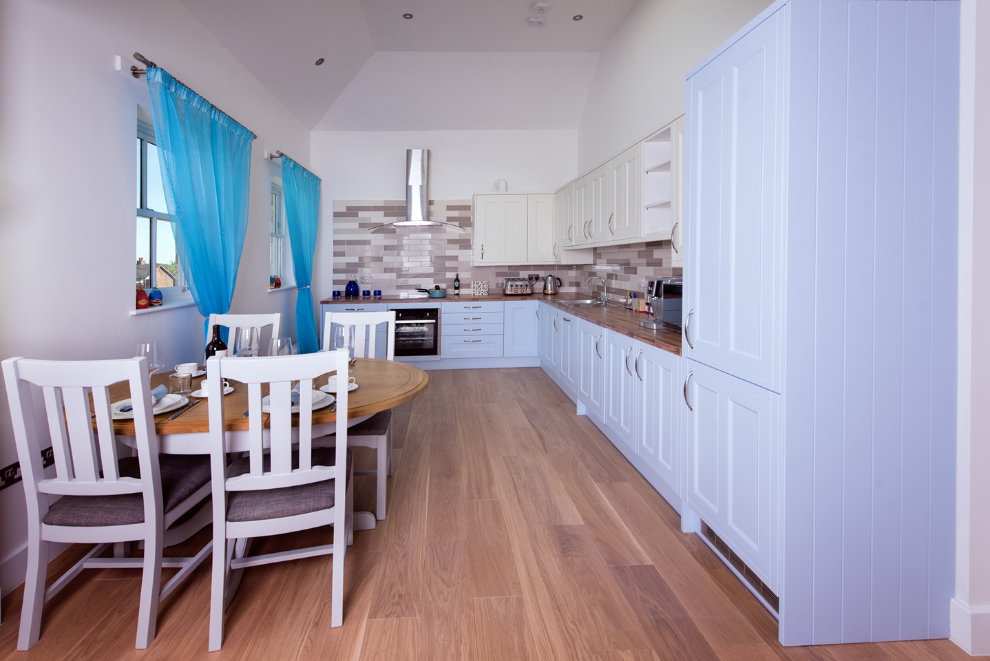 Additional image 2 of 4 Bed Flat, Beechwood House, OX3, N1 7GU