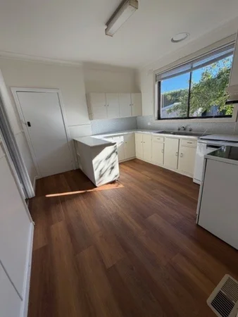 Additional image 2 of 114 Princes Highway, Port Fairy VIC 3284