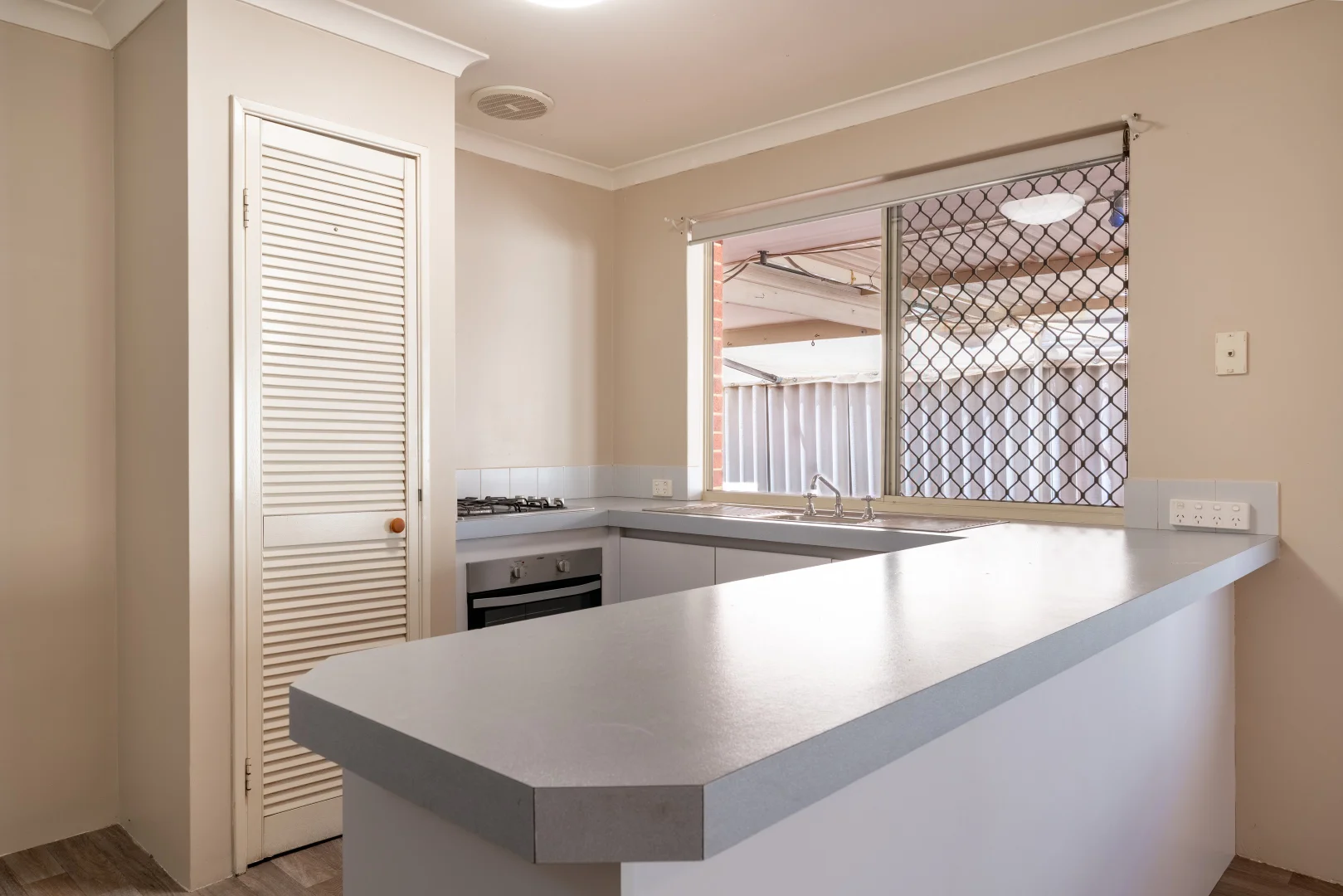 Additional image 7 of 38 Charnley Gardens, Waikiki WA 6169