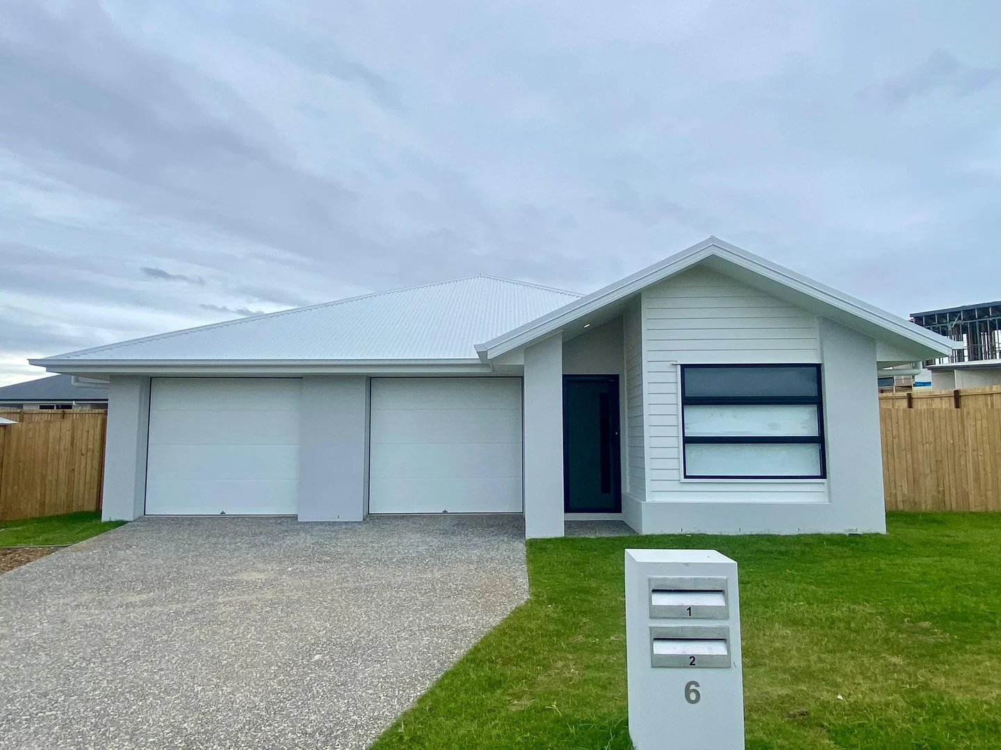 2/6 Airen Street, Logan Reserve QLD 4133