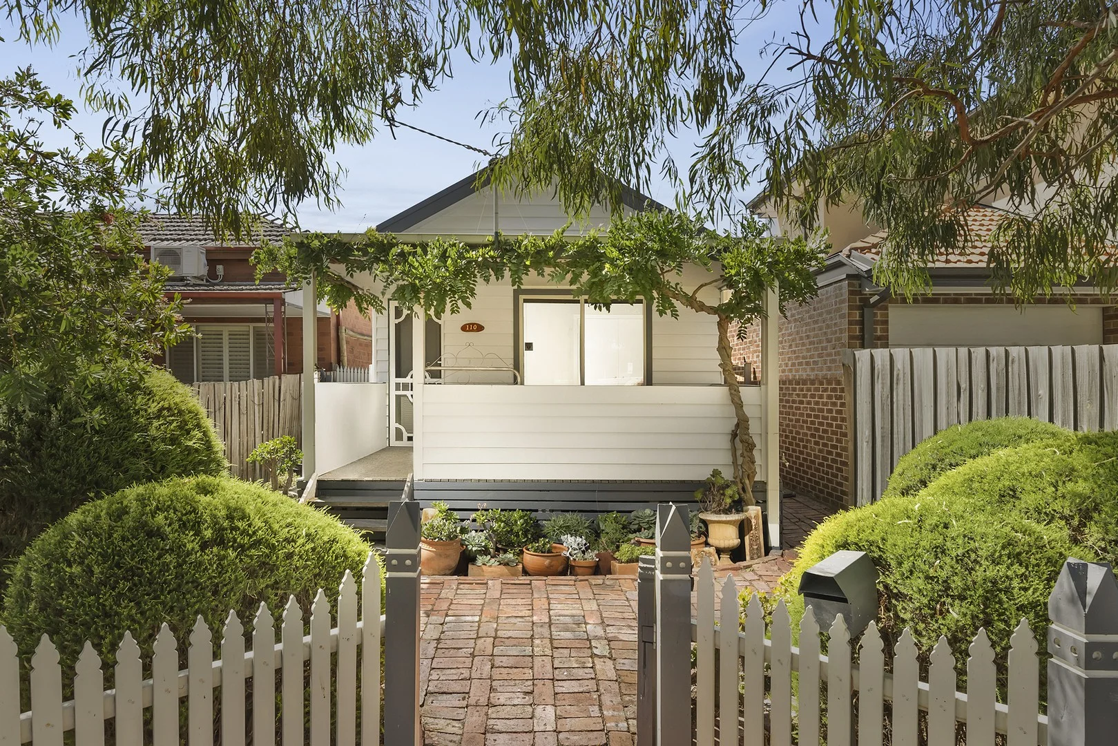 110 St Leonards Road, Ascot Vale VIC 3032
