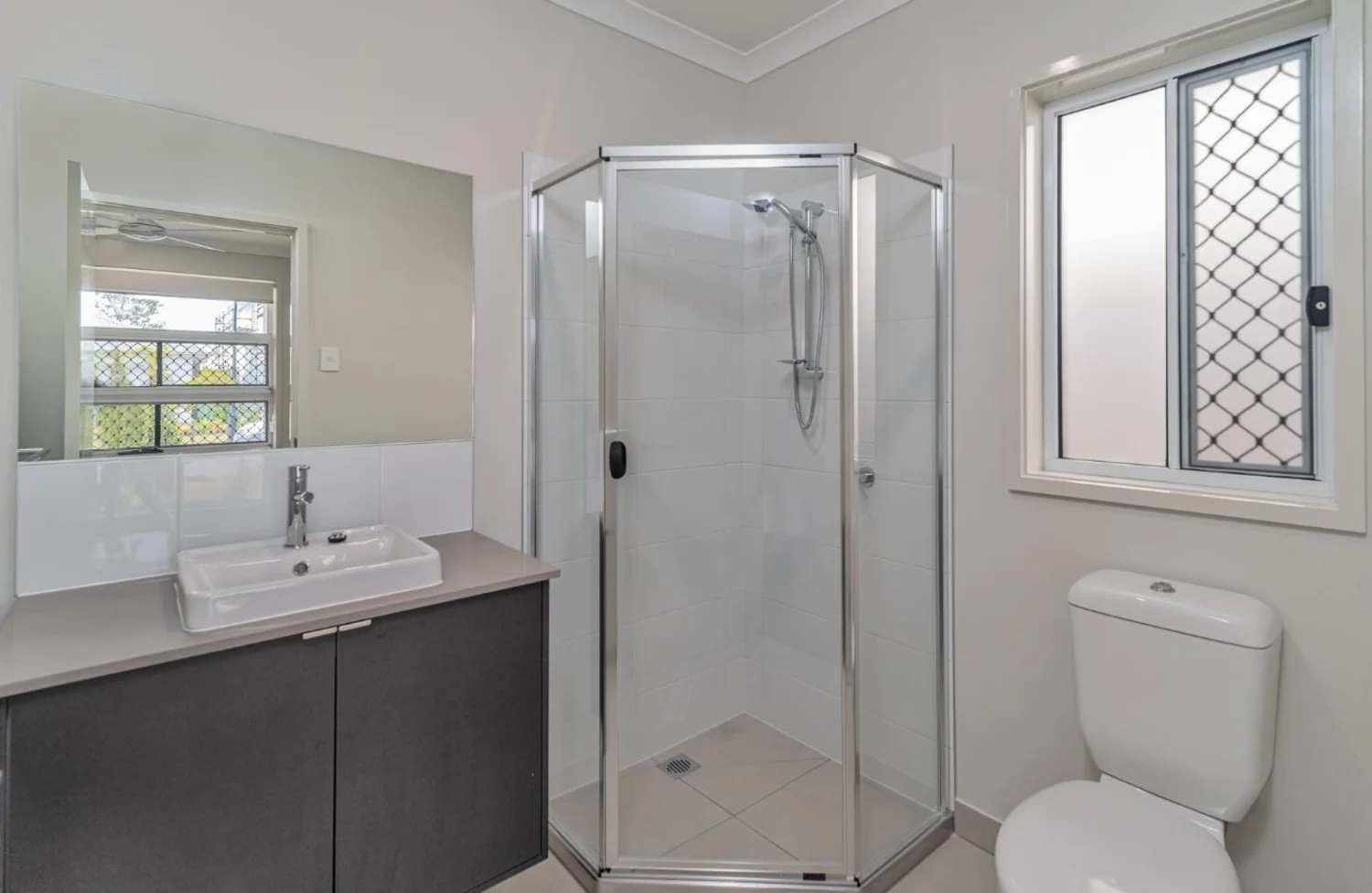 Additional image 6 of 11 Treeline Avenue, Arundel QLD 4214