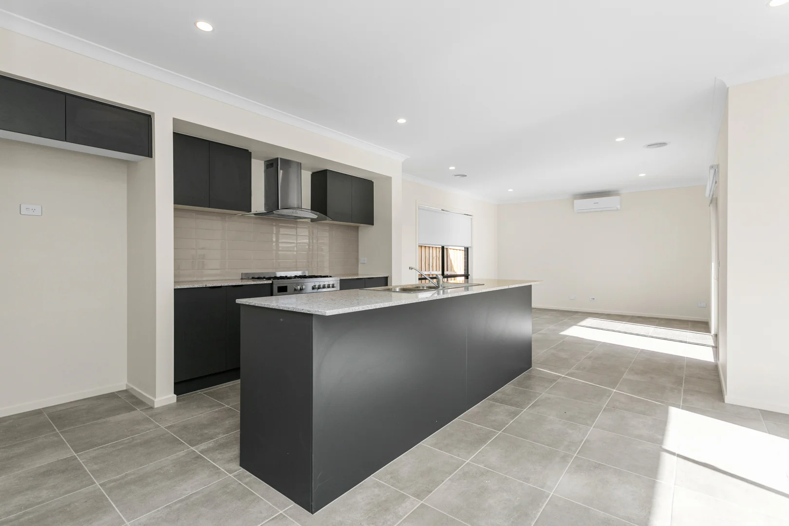 Additional image 2 of 28 Cart Road, Fraser Rise VIC 3336