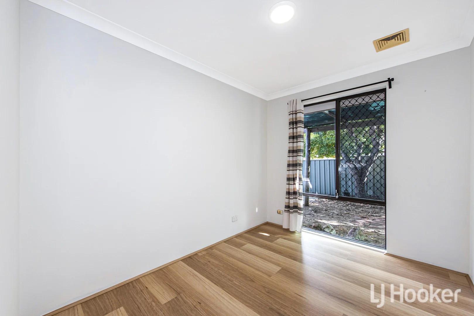 Additional image 8 of 18 Clint Way, Calista WA 6167