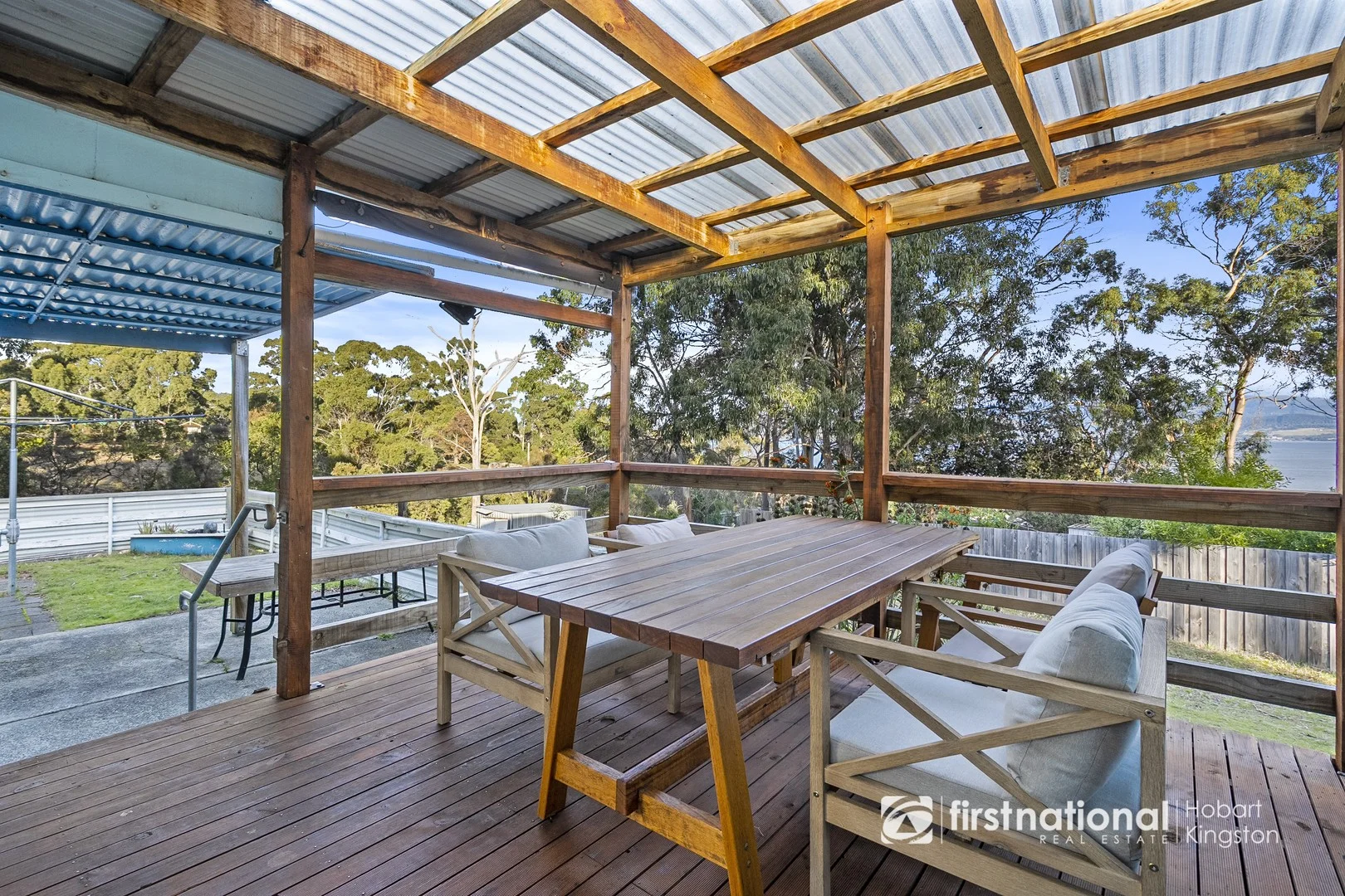 17 Victoria Avenue, Dennes Point TAS 7150