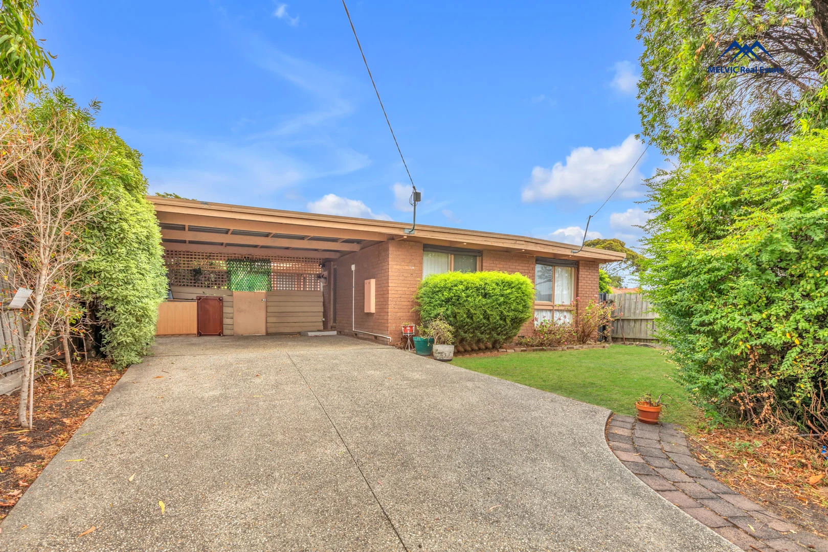 19 Arnold Street, Cranbourne VIC 3977