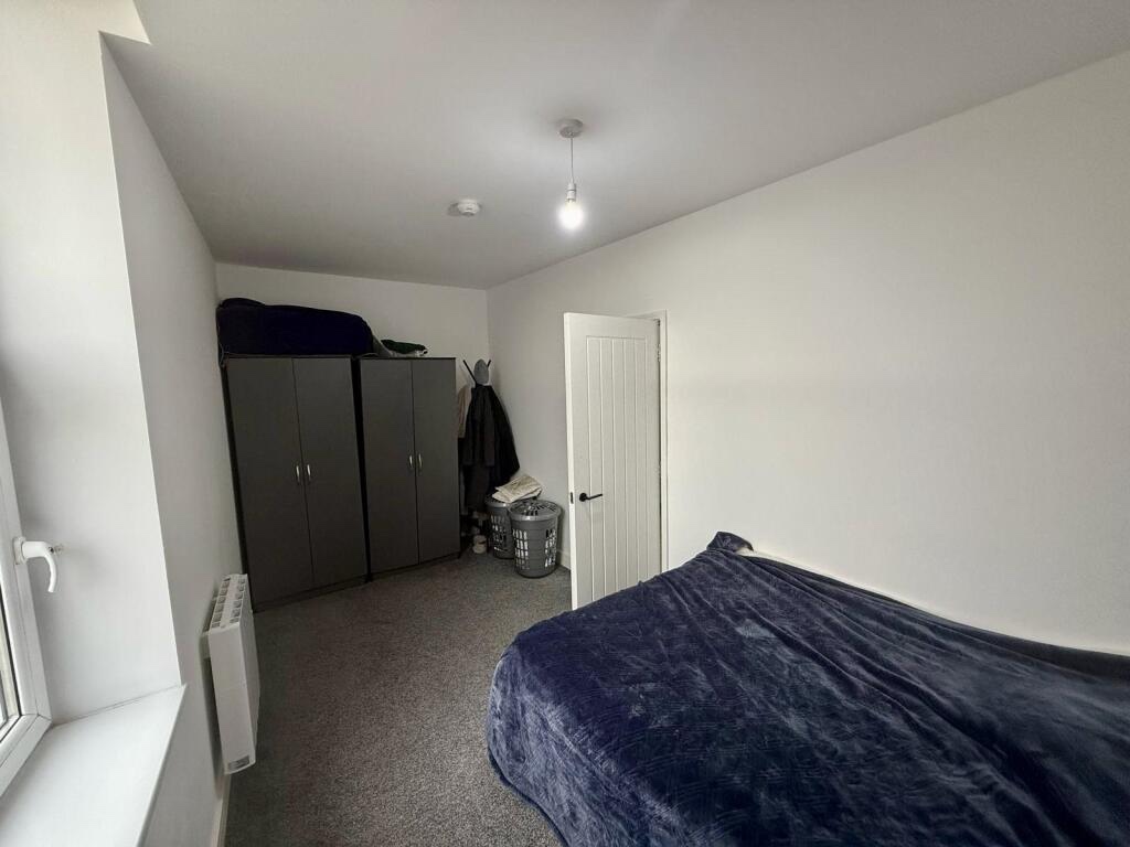2 Bed Flat, Richmond Road, CF24, N1 7GU photo 3