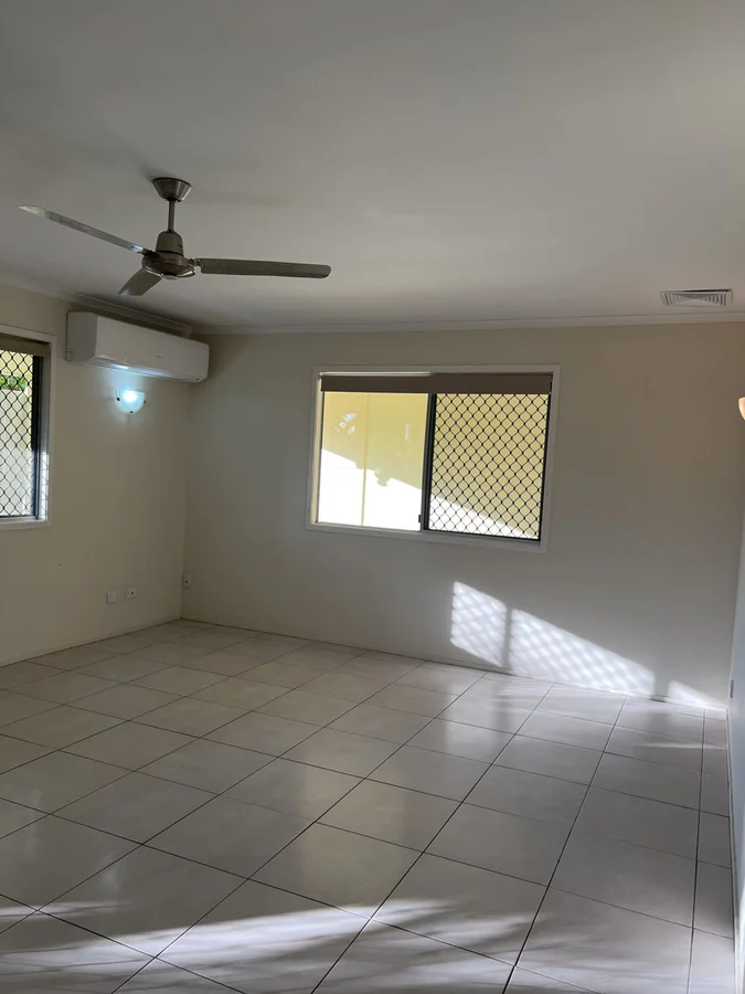 Additional image 3 of 11 Paton Terrace, Slade Point QLD 4740
