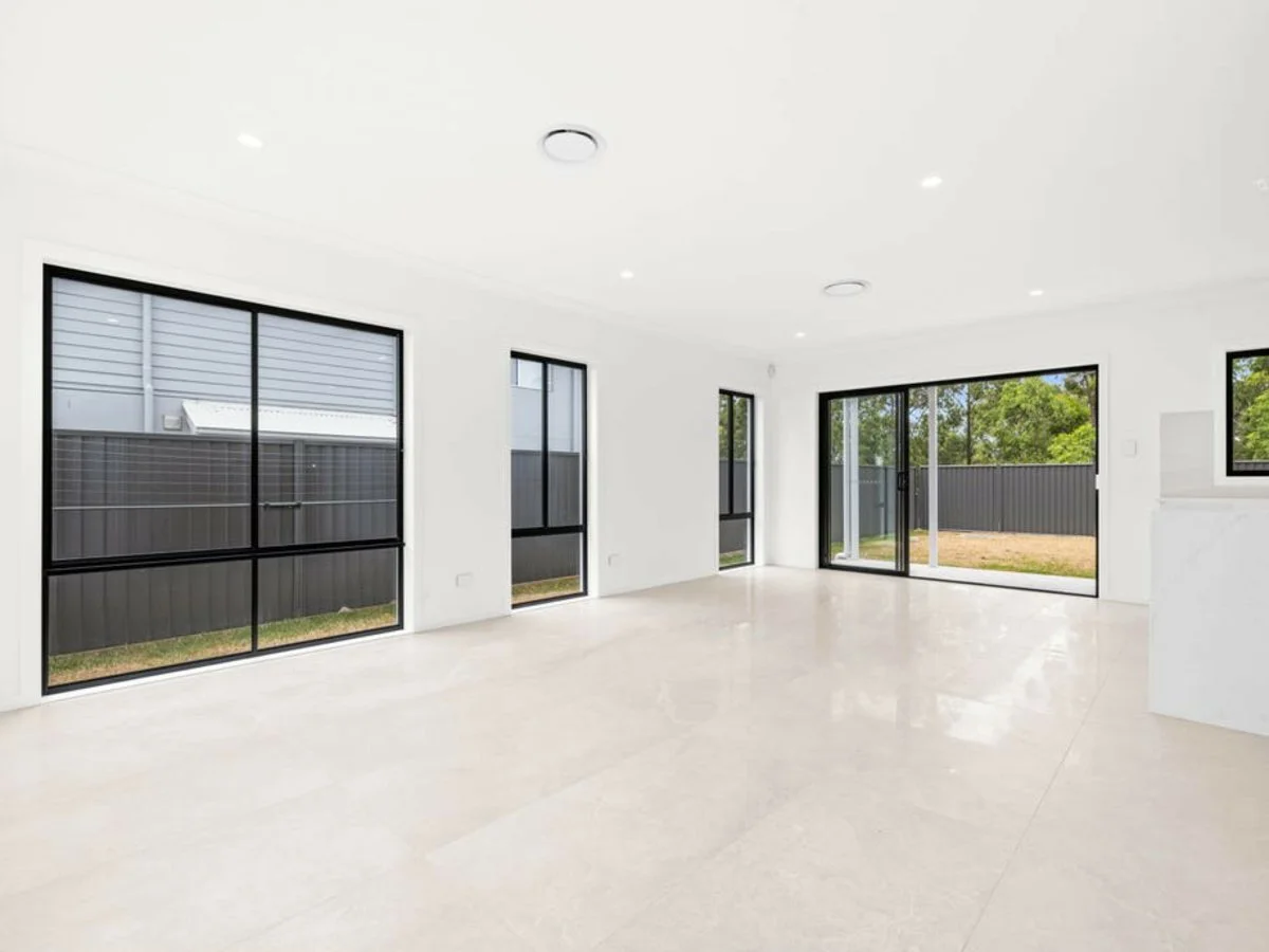 19 Standley Place, Spring Mountain QLD 4300 photo 5