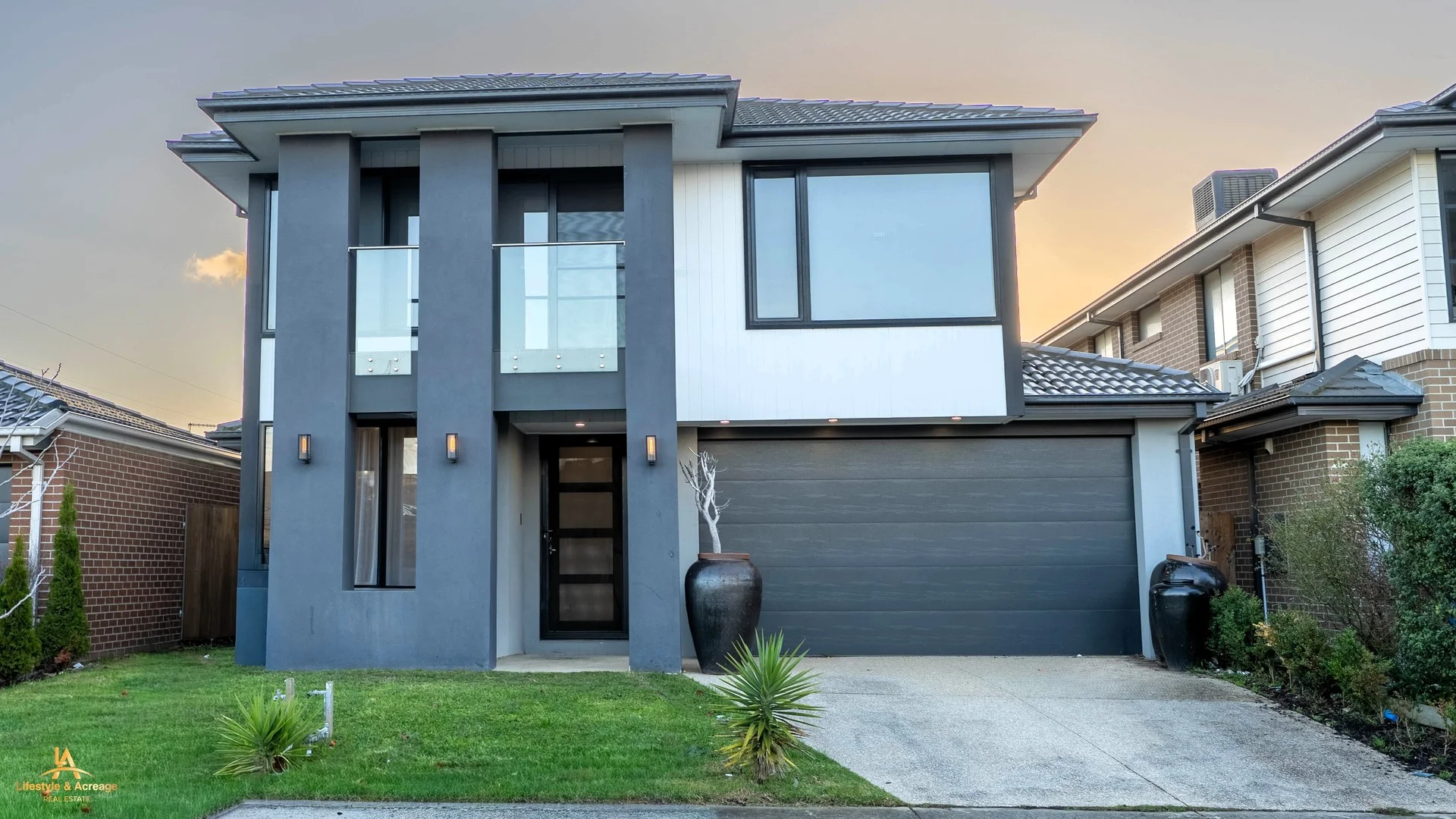 28 Hekela Street, Clyde North VIC 3978