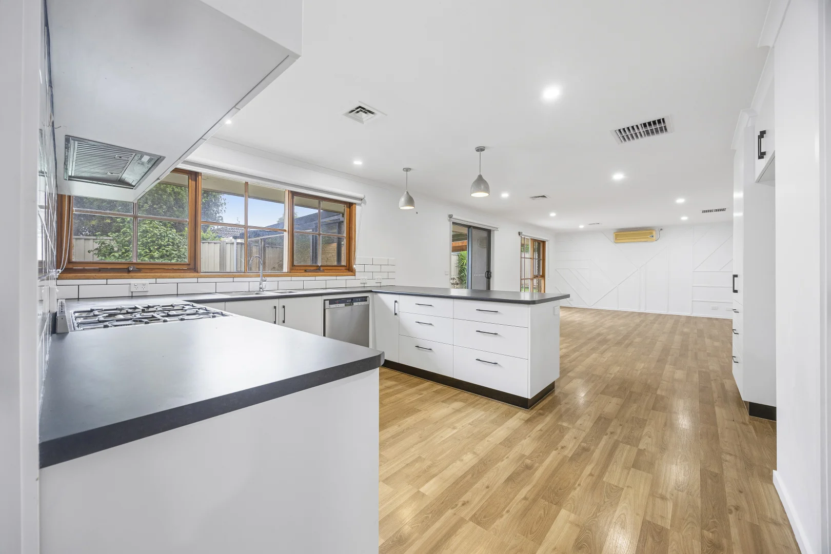 Additional image 3 of 5 Hume Crescent, Alfredton VIC 3350