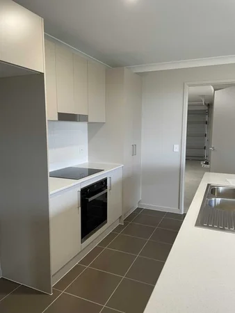 Additional image 2 of 9 Compass Crt, Warwick QLD 4370
