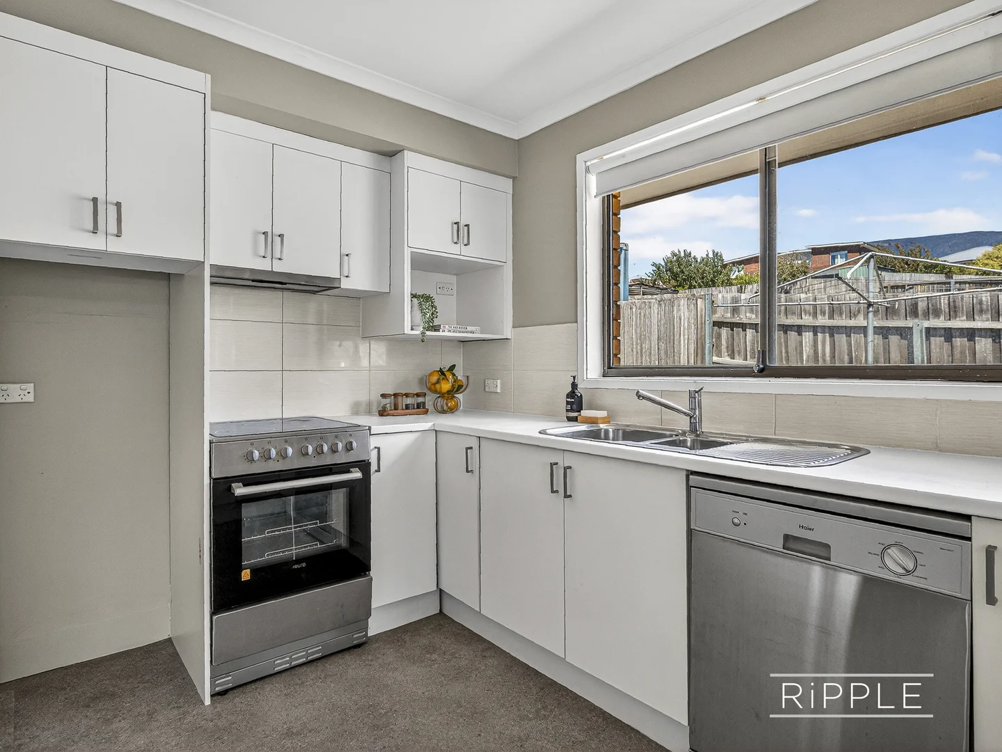Additional image 10 of 2/8 Paringa Road, Glenorchy TAS 7010