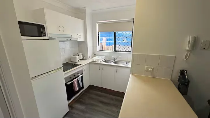 Additional image 2 of 4/48-54 Stanhill Drive, Surfers Paradise QLD 4217