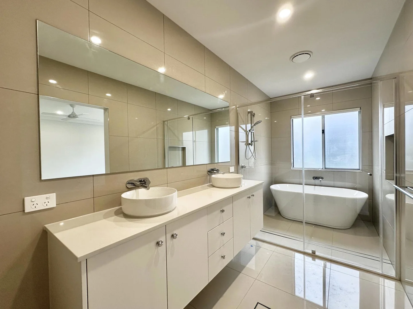 Additional image 14 of 20 Harris Street, Labrador QLD 4215